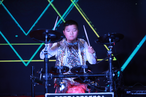 大禹漢光2018年“同心同行，共創(chuàng)未來”主題年會(huì)圓滿成功