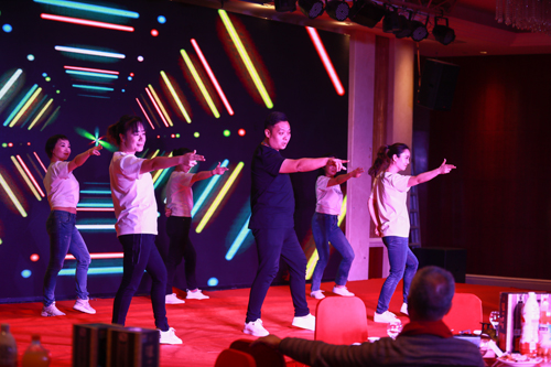 大禹漢光2018年“同心同行，共創(chuàng)未來”主題年會(huì)圓滿成功