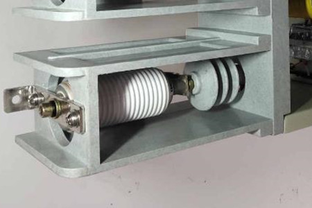 怎樣解決真空滅弧室漏氣？定期檢測(cè)有必要！